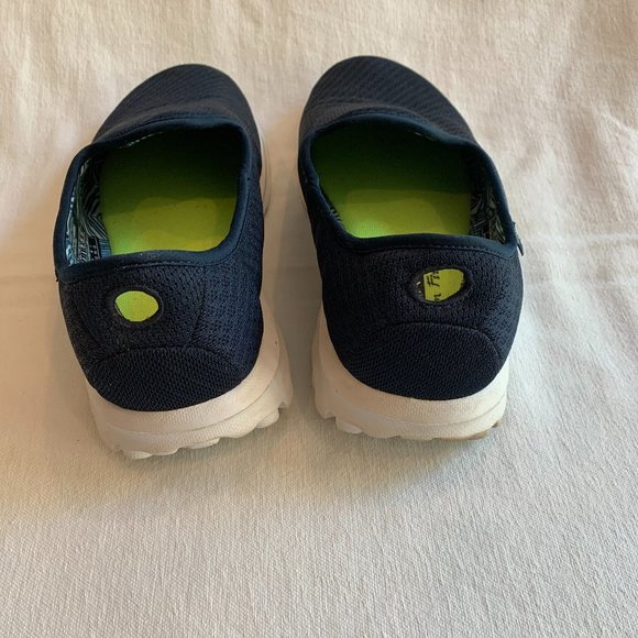 Skechers Navy Memory Form Fit Slip On - Picture 4 of 5